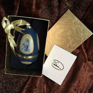 Musical Porcelain Egg Ornament, Valerie Parr Hill.